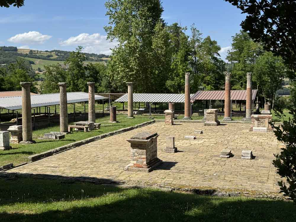 scavi archeologici Veleia Romana